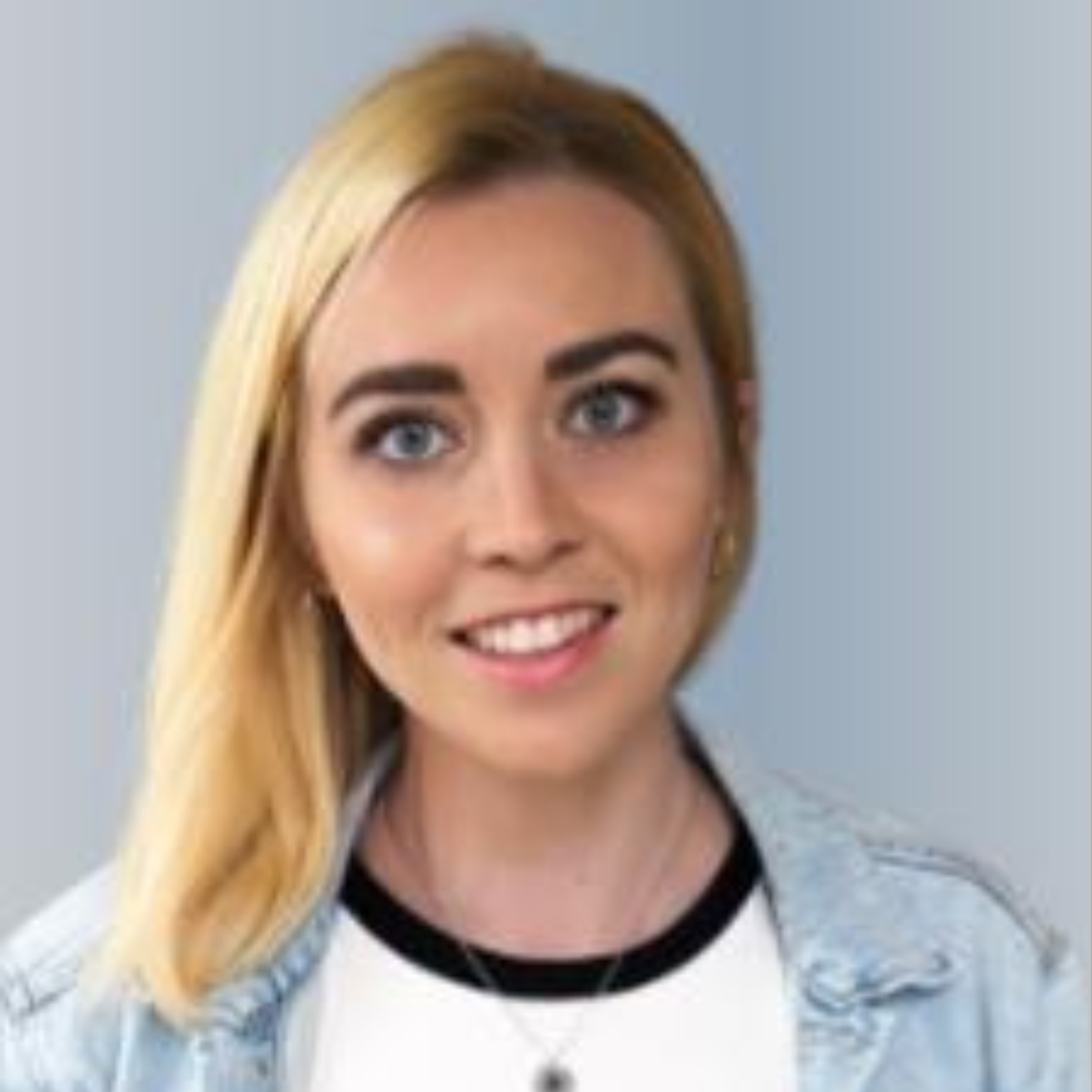 Photo of Dr Alexandra Glover