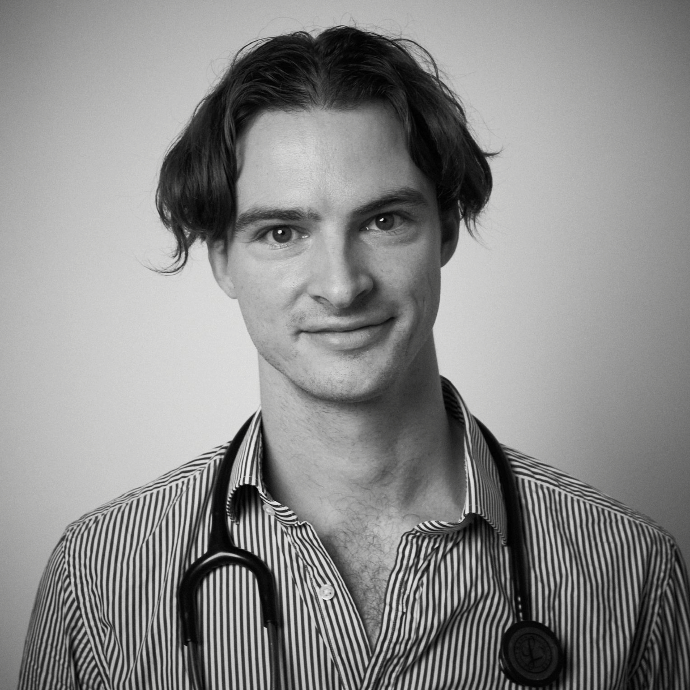 Photo of Dr Carl Aarnt
